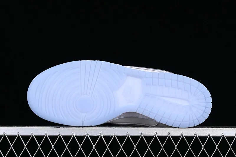 All Categories Nk SB Dunk Series Nk SB Dunk Low Low-top sneakers C version Concepts x Nk Dunk Low Pro SB "White lobster" full-layer white lobster SB low-top sports and leisure sneakers FD8776-100